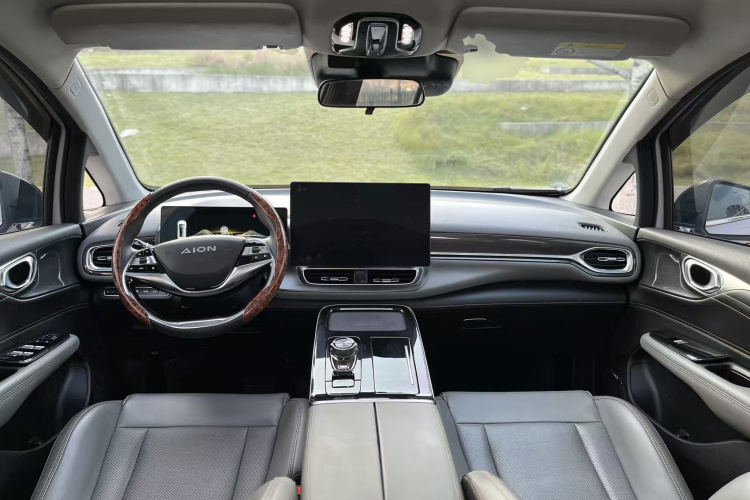 埃安 AION V 2021款 Plus 80 智领版 三元锂中控内饰12