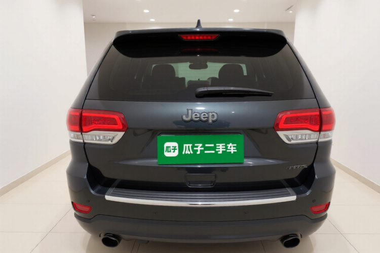 Jeep 大切诺基(进口) 2015款 3.0L 精英导航版车身外观6