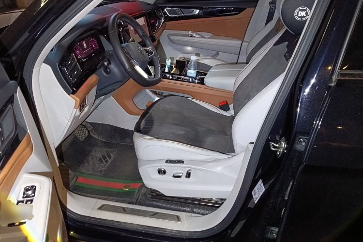 大众 途昂 2022款 380TSI 四驱尊崇豪华版中控内饰19