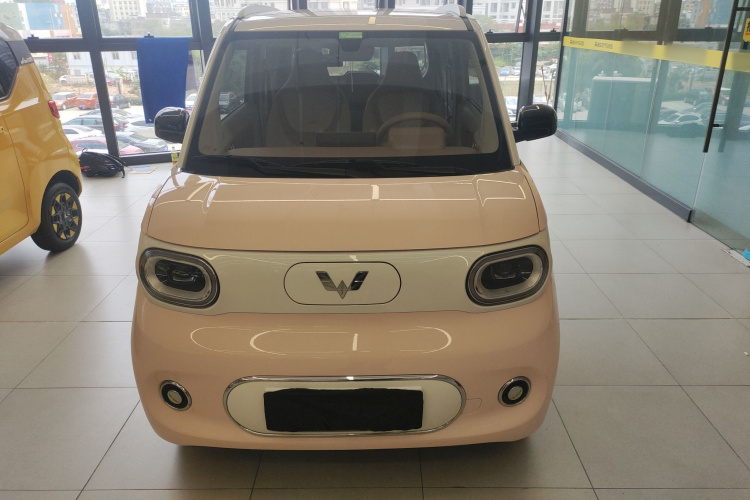 五菱汽车 宏光MINIEV 2024款 第三代 215km 进阶版车身外观2