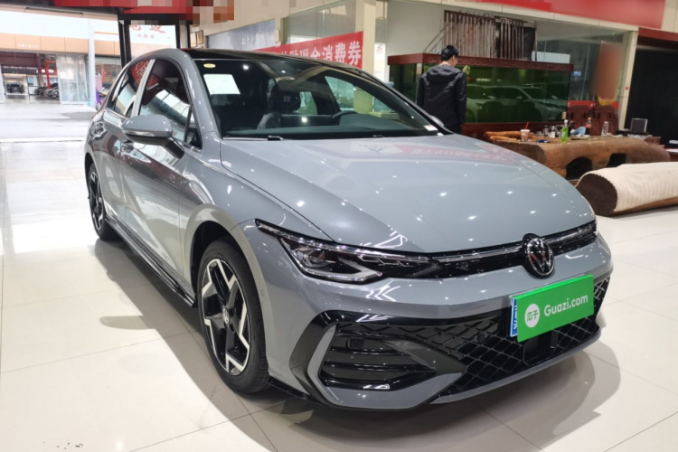 大众 高尔夫 2025款 改款二 300TSI R-Line车身外观3