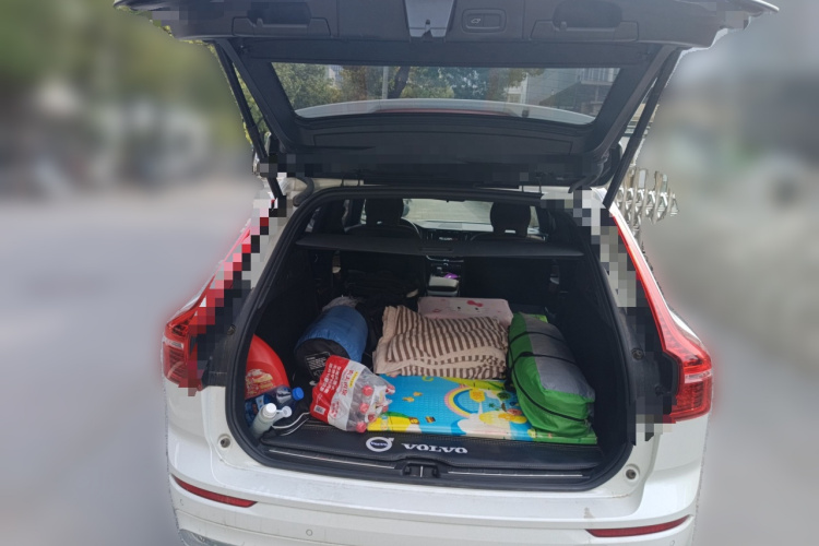 沃尔沃XC60 2022款 B5 四驱智逸豪华版中控内饰23