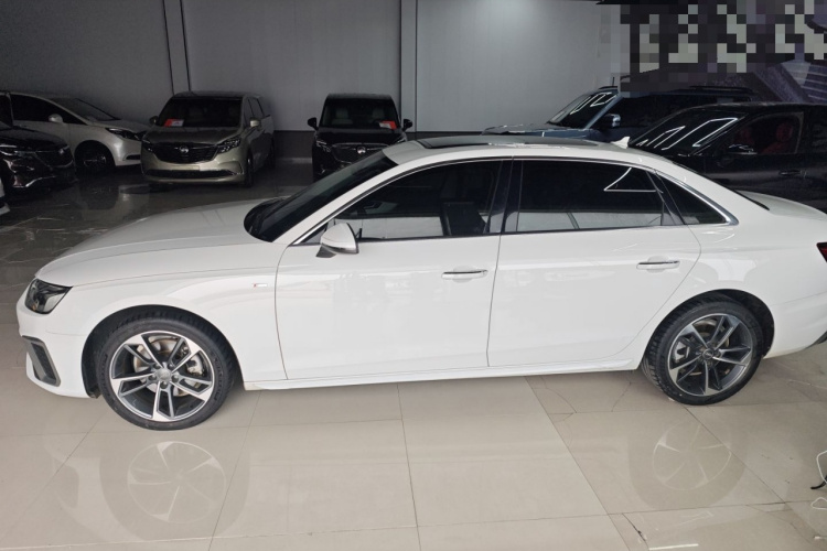 奥迪A4L 2020款 40 TFSI 时尚动感型车身外观4