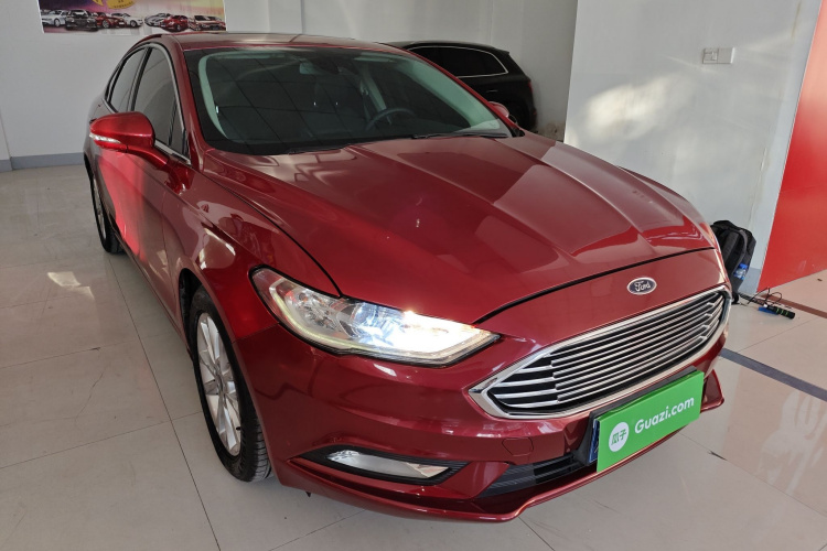 福特 蒙迪欧 2017款 EcoBoost 180 时尚型车身外观3