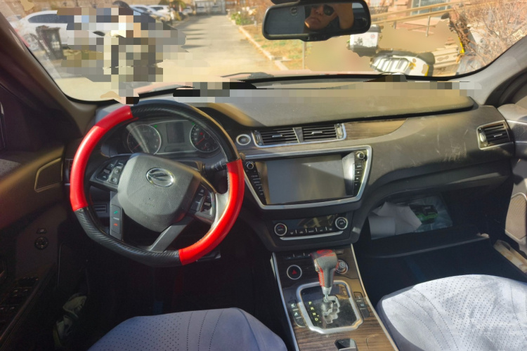 陆风X7 2015款 2.0T 全景旗舰版中控内饰12