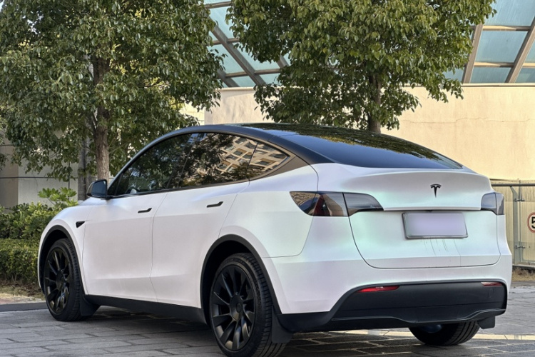 特斯拉 Model Y 2023款 长续航全轮驱动版车身外观6007