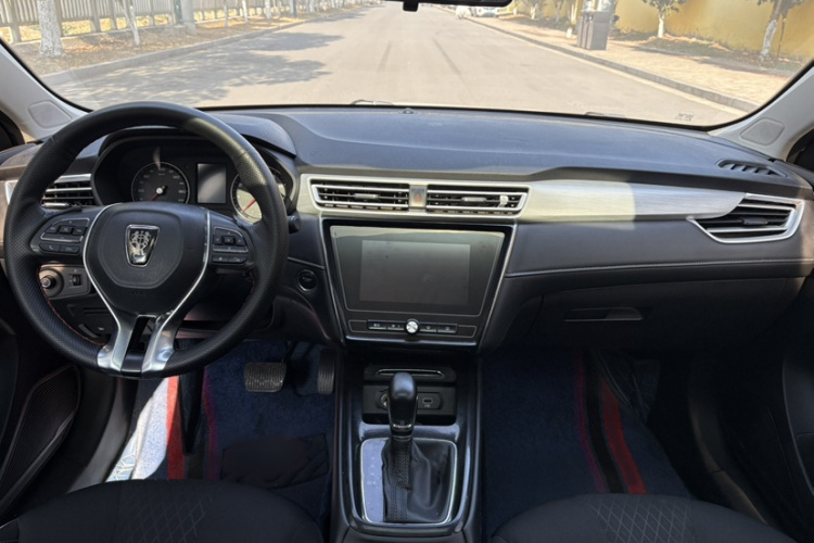 荣威i5 2020款 1.5L 自动4G互联领豪版中控内饰7003