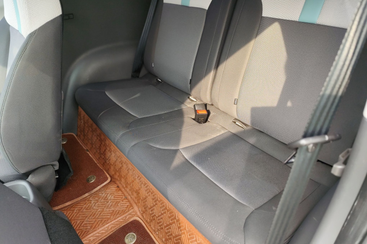 长安启源 长安Lumin 2023款 205km 香沁款中控内饰21