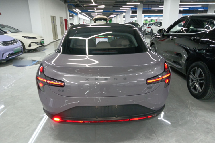 小鹏MONA M03 2025款 502 长续航 Max车身外观6