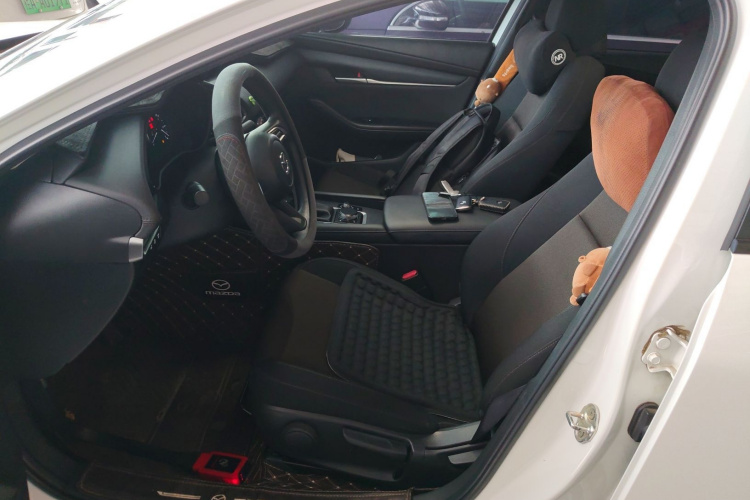 马自达3 昂克赛拉 2022款 2.0L 自动质擎版中控内饰19