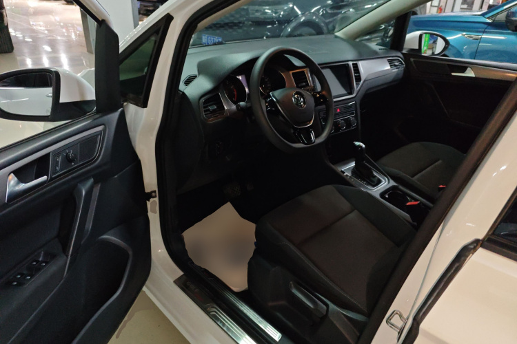 大众 高尔夫·嘉旅 2018款 1.6L 自动舒适型中控内饰20
