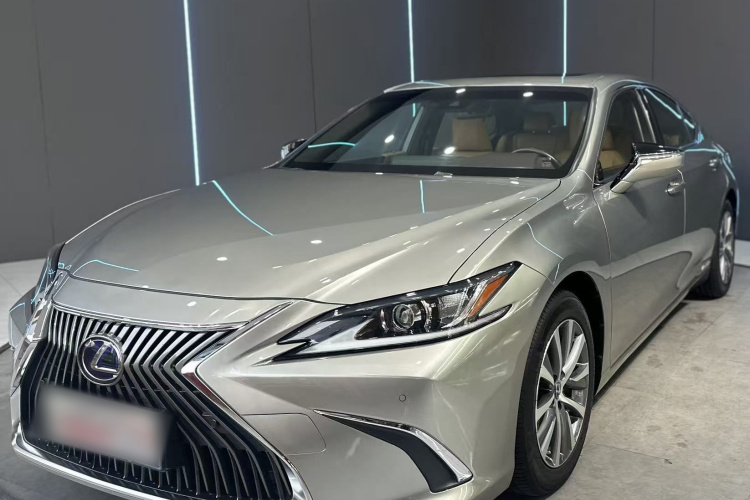 雷克萨斯ES 2020款 300h 卓越版车身外观6001