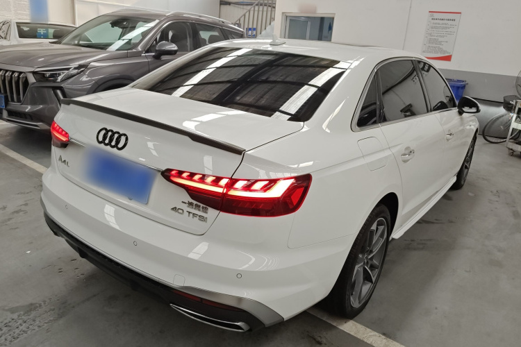 奥迪A4L 2023款 40 TFSI 时尚动感型车身外观7