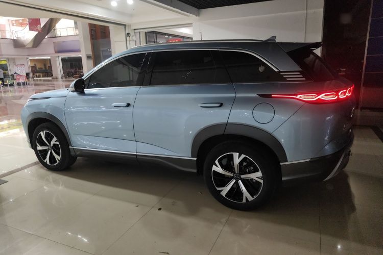 比亚迪 护卫舰07 2023款 DM-i 100KM 豪华型车身外观4