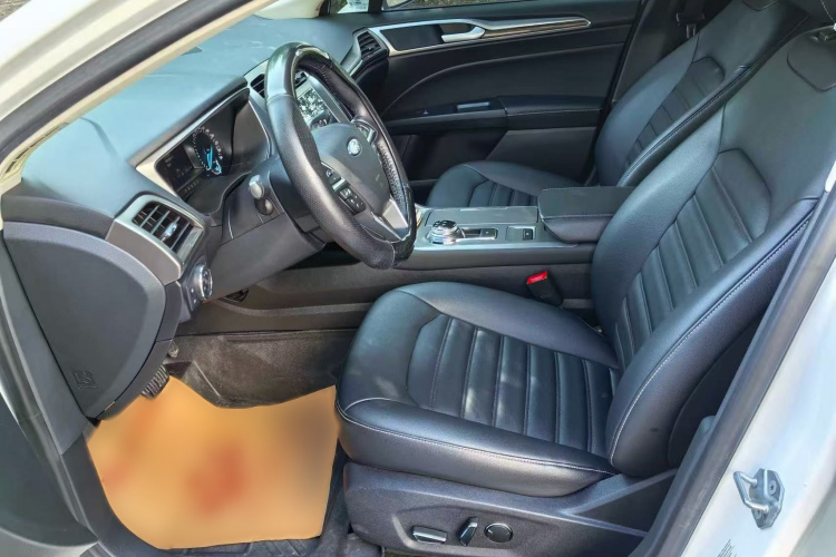 福特 蒙迪欧 2020款 EcoBoost 200 时尚型局部细节19