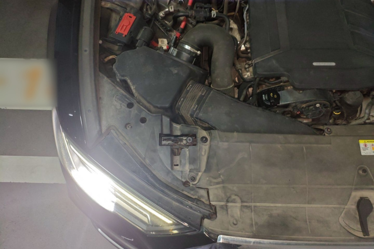 奥迪A6L 2019款 40 TFSI 豪华动感型局部细节9005