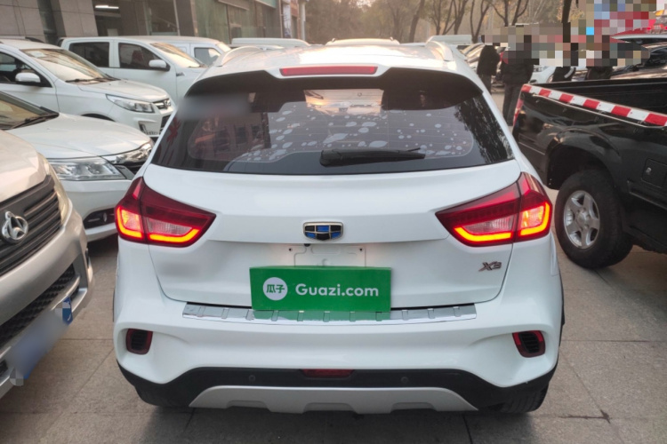 吉利汽车 远景X3 2017款 1.5L 手动精英型车身外观6004