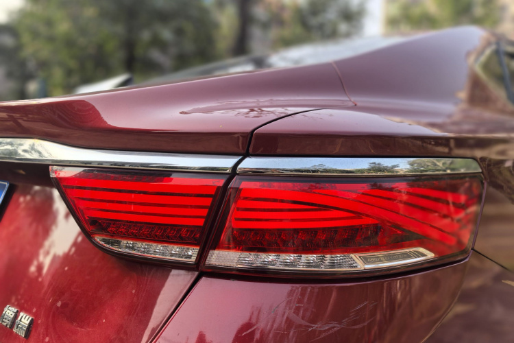 吉利汽车 博瑞 2020款 1.8T 领航版车身外观6009