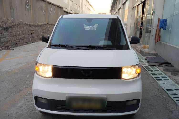 五菱汽车 宏光MINIEV 2022款 自在款 磷酸铁锂车身外观2