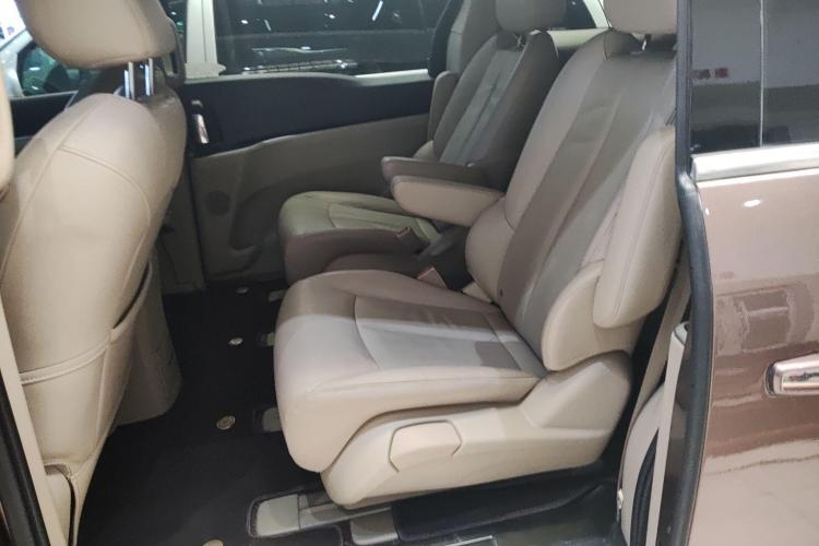 别克GL8 2018款 28T 豪华型 国VI中控内饰7001