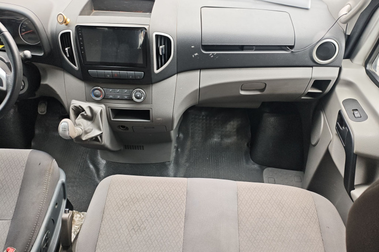 江汽集团 星锐 2021款 2.2T 捷运王快运型局部细节13