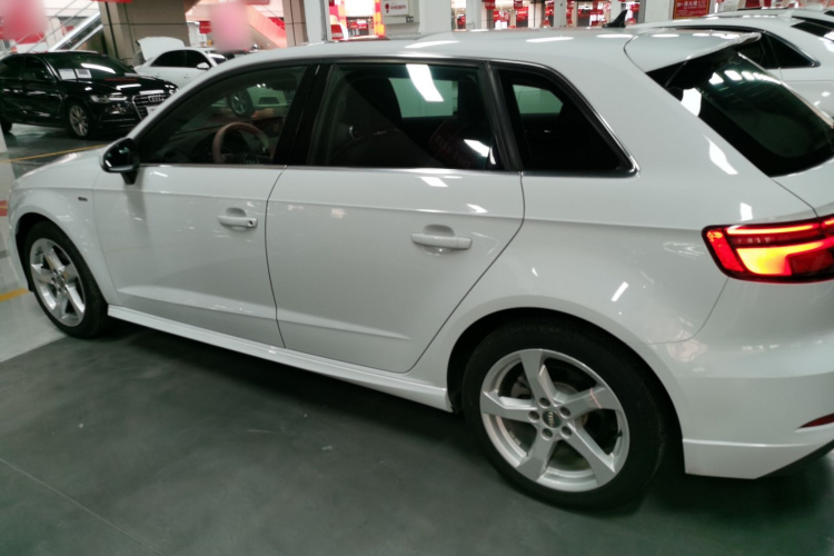奥迪A3 2020款 Sportback 35 TFSI 时尚型 国VI车身外观4