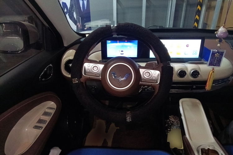 五菱汽车 五菱缤果 2025款 333km 悦享款中控内饰13