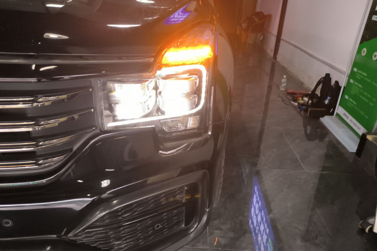 广汽传祺 传祺GS8 2021款 390T 两驱暗夜骑士版局部细节36