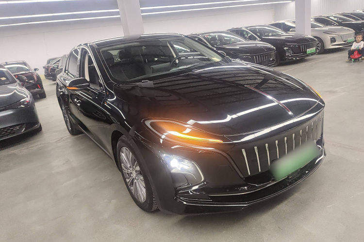 红旗E-QM5 2022款 431km 充电乐享版车身外观6002