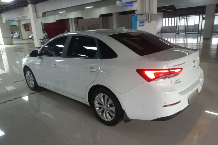 别克 英朗 2019款 15T 双离合互联精英型 国V车身外观4