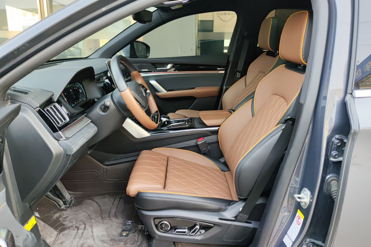 比亚迪 唐新能源 2021款 DM-i 112KM 尊荣型中控内饰19