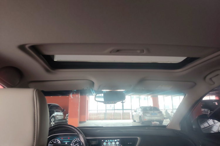 别克 英朗 2019款 15T 双离合互联精英型 国V中控内饰22