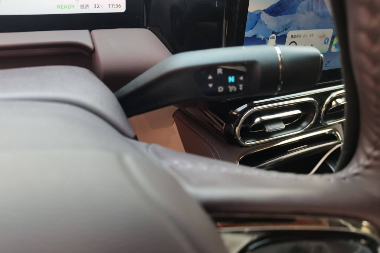 零跑汽车 零跑C11 2021款 行政版610局部细节18