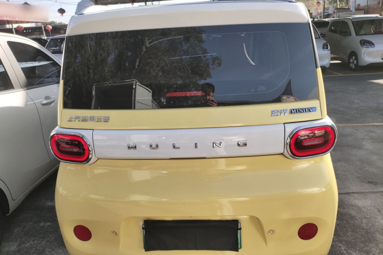 五菱汽车 宏光MINIEV 2024款 第三代 215km 进阶版车身外观6