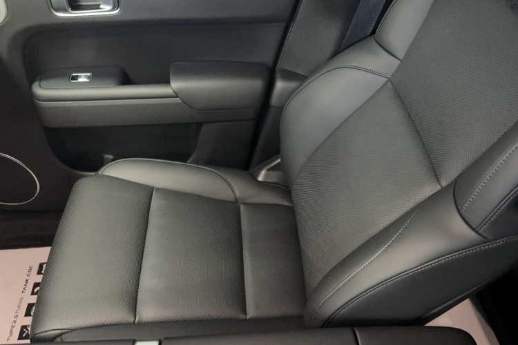 理想汽车 理想L7 2023款 Max中控内饰7006