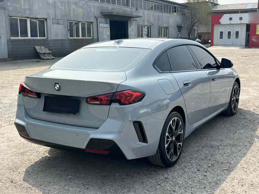 宝马2系 2025款 225L M运动套装(4)