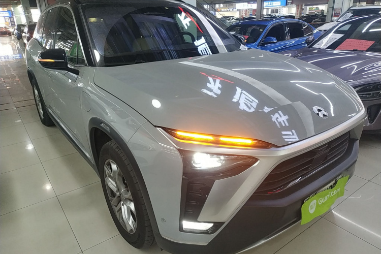 蔚来ES8 2020款 580KM 六座版车身外观3