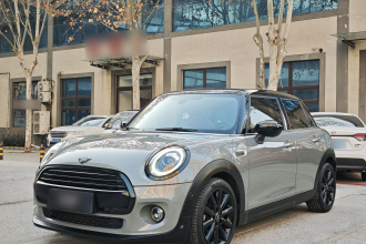 MINI 2020款 1.5T COOPER 艺术家 五门版