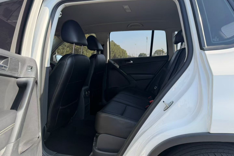 大众 途观 2017款 300TSI 自动两驱丝绸之路风尚版中控内饰7003