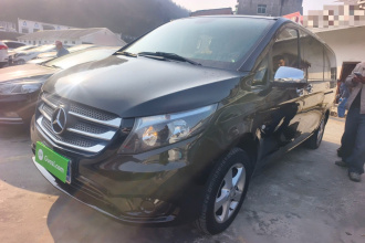 奔驰 威霆 2016款 2.0T 商务版