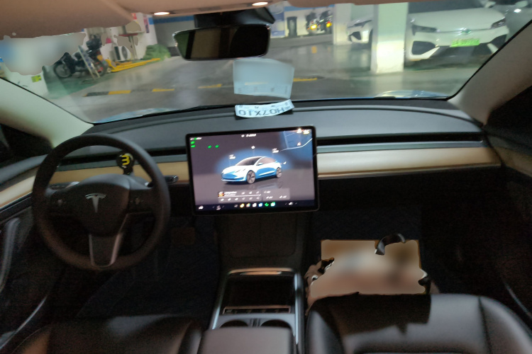 特斯拉 Model 3 2022款 后轮驱动版中控内饰12