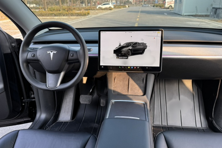 特斯拉 Model Y 2023款 长续航全轮驱动版局部细节16