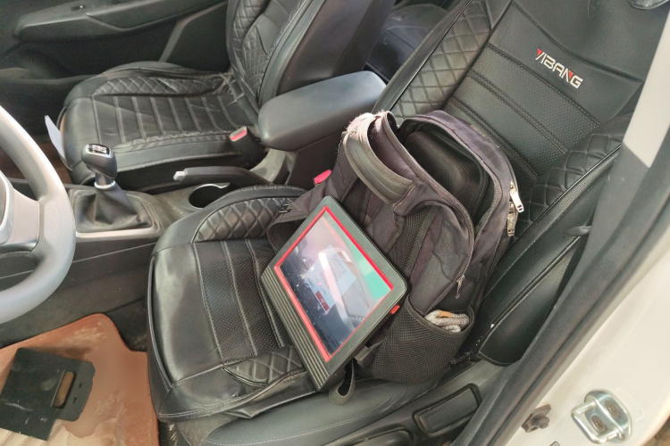 现代 悦纳 2020款 1.4L 手动GLS炫酷版中控内饰19