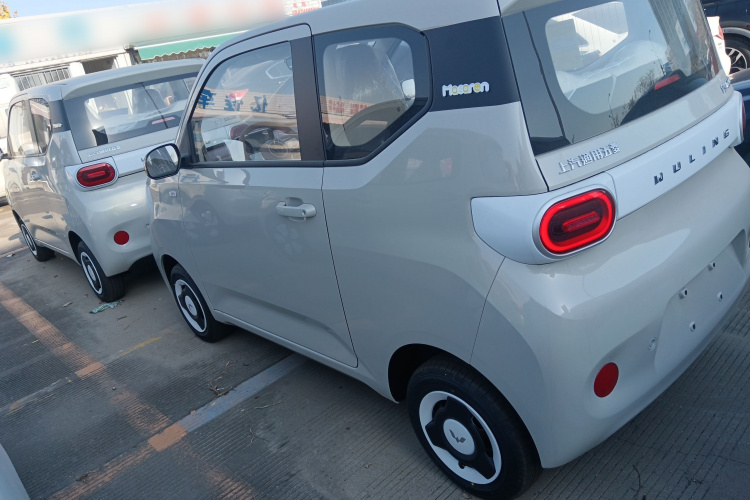 五菱汽车 宏光MINIEV 2024款 第三代 215km 青春版车身外观6003