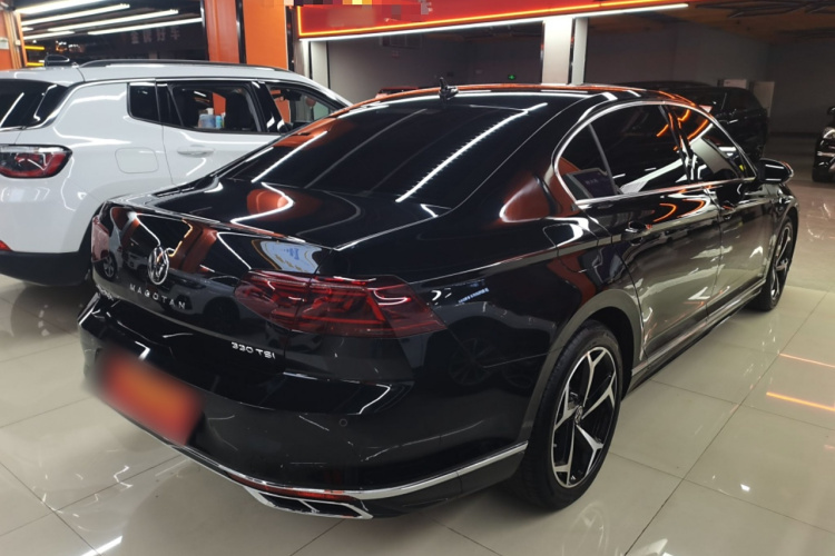 大众 迈腾 2023款 200万辆纪念版 330TSI DSG豪华型车身外观6005