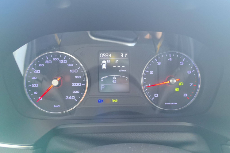 荣威RX5 2019款 20T 两驱自动Ali智联网铂金版局部细节14