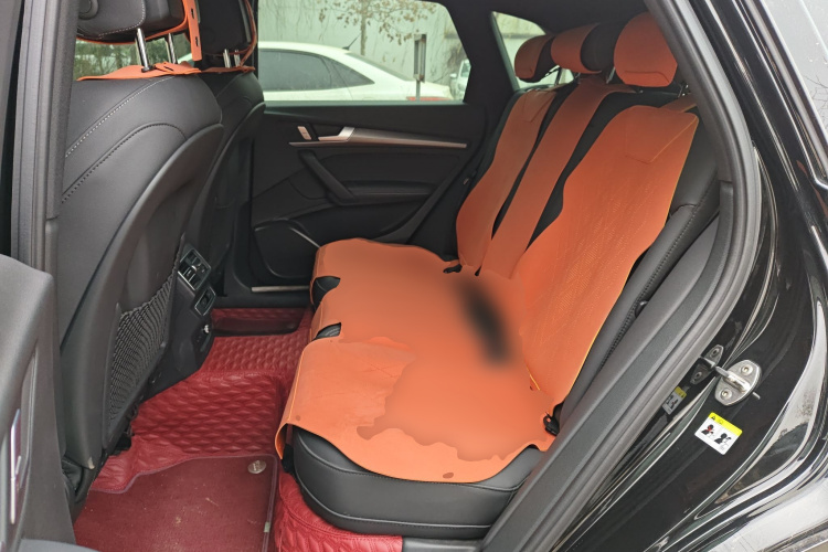 奥迪Q5L 2023款 40T 豪华动感型中控内饰21