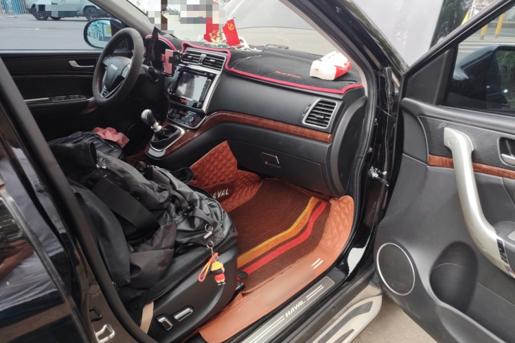 哈弗H6 2015款 改款 运动版 1.5T 手动两驱精英型局部细节9005