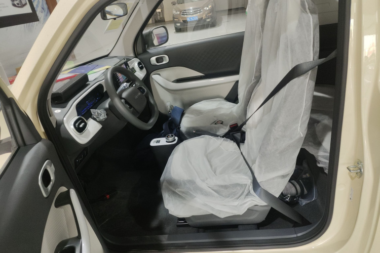 吉利银河 熊猫 2025款 210km 元气熊中控内饰19