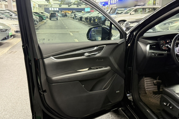 凯迪拉克XT5 2020款 改款 28T 四驱豪华型中控内饰7002